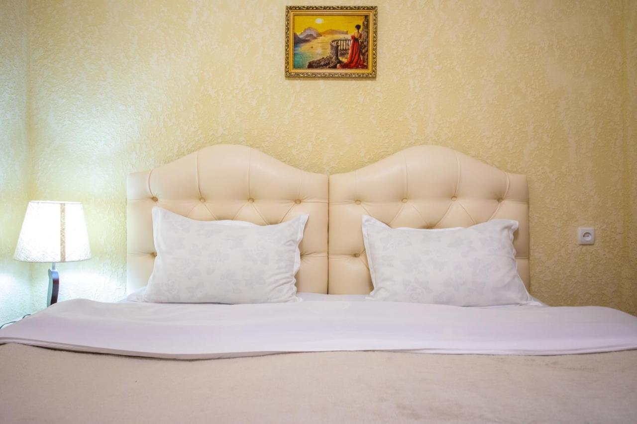 Hotel Vladi Кутаиси Екстериор снимка