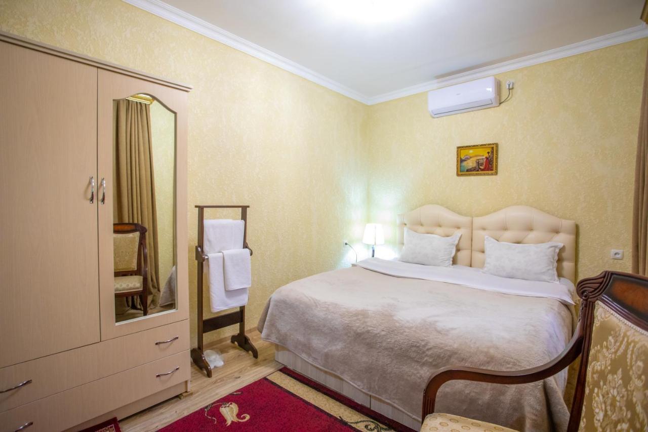 Hotel Vladi Кутаиси Екстериор снимка