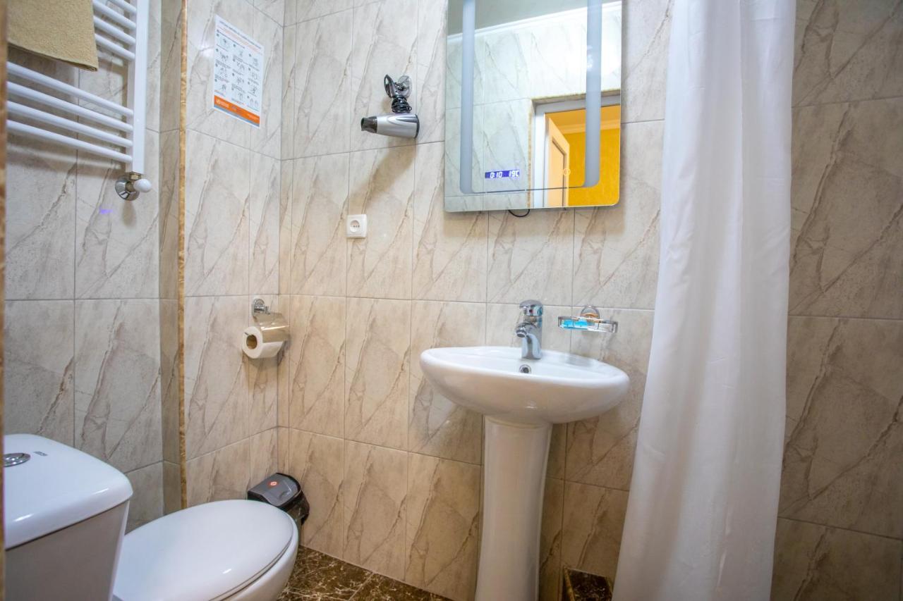 Hotel Vladi Кутаиси Екстериор снимка