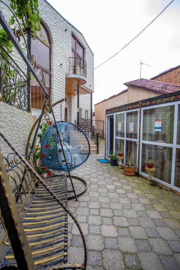 Hotel Vladi Кутаиси Екстериор снимка