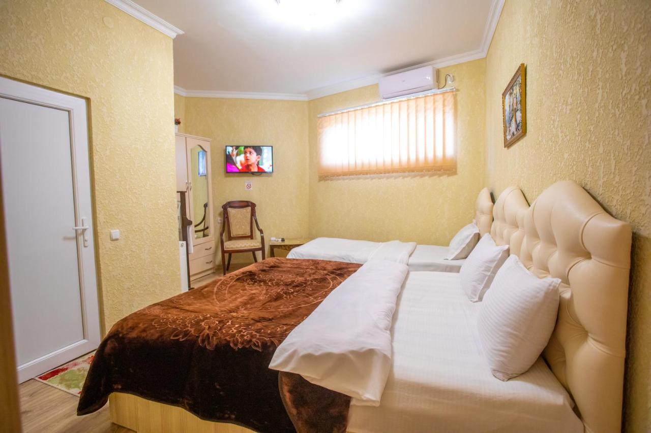 Hotel Vladi Кутаиси Екстериор снимка