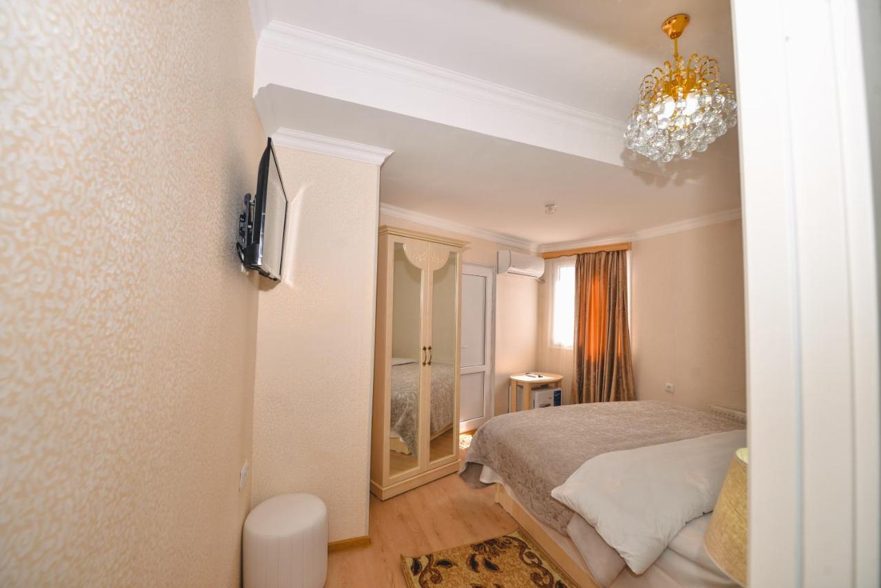 Hotel Vladi Кутаиси Екстериор снимка